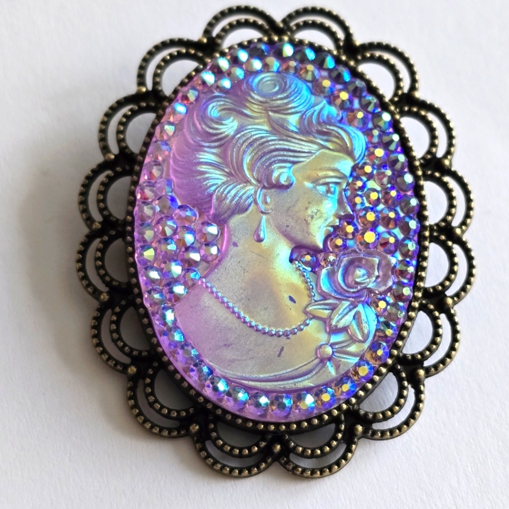 Cameo brooch pin Victorian revival style iridescent purple gold tone ab